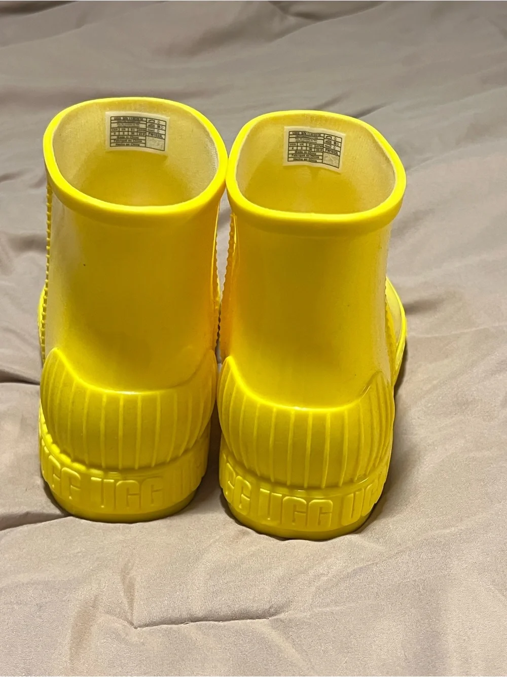 UGG Kids' Drizlita Bright Yellow Waterproof Boot (New without tags)